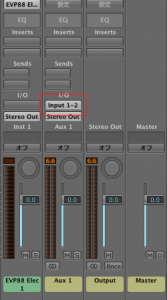 AUXインプット AUXインプット
