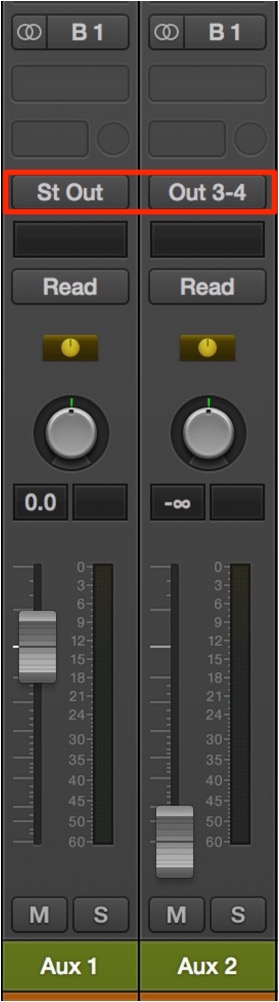 AUXアウトプット