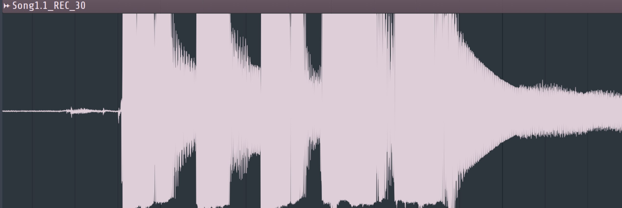 音割れ