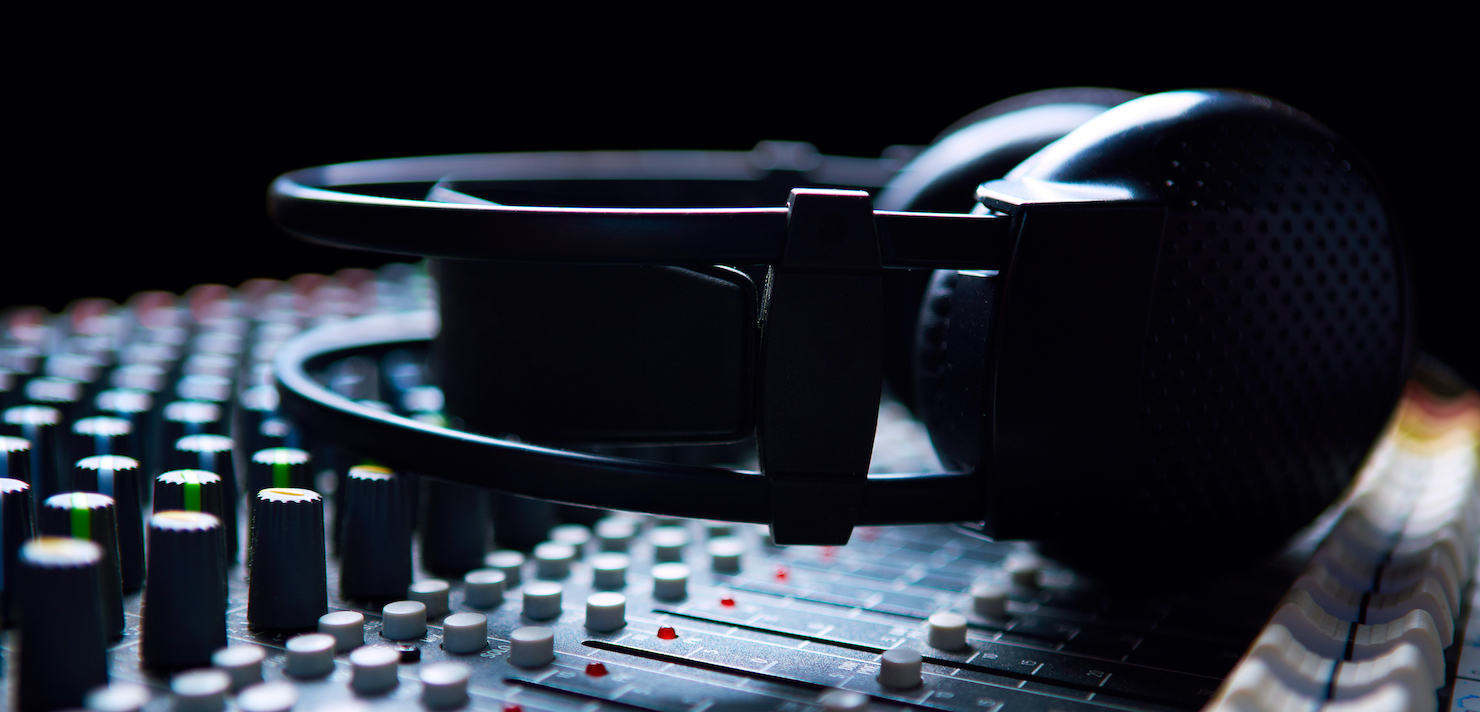 Headphone